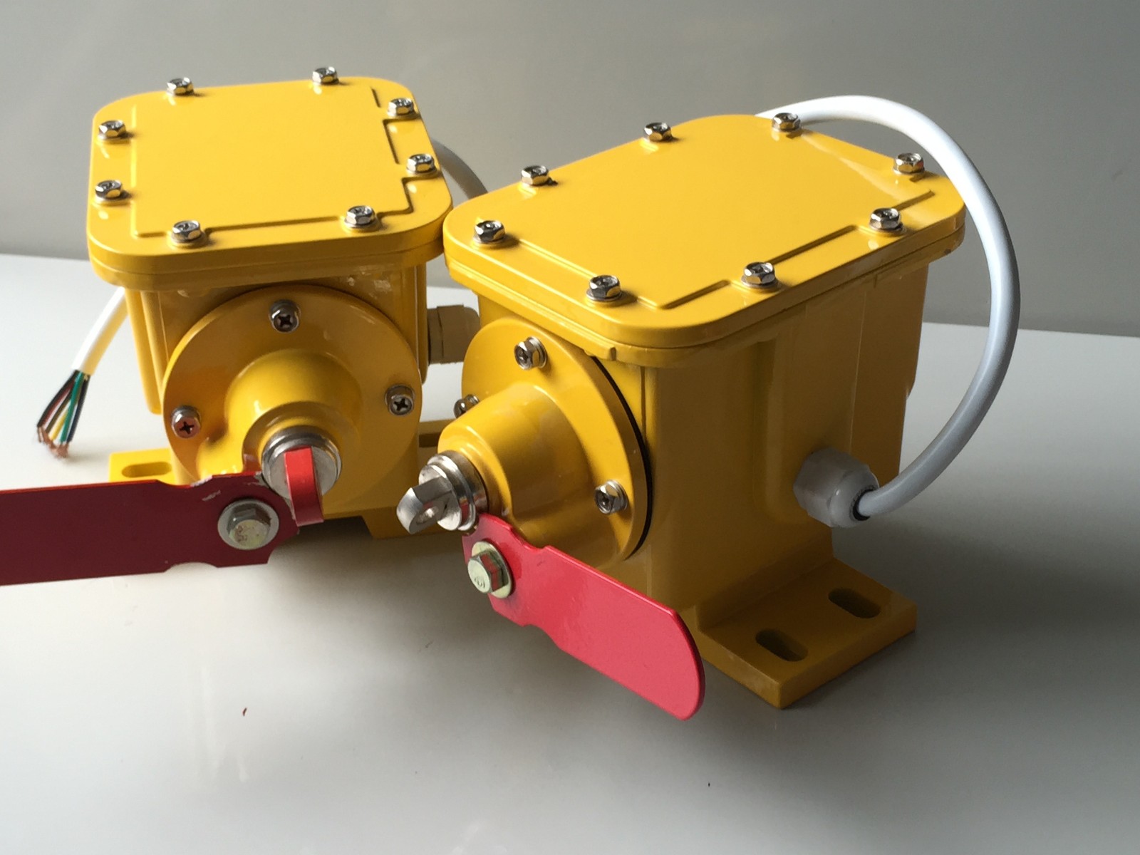 纵向撕裂检测器A型